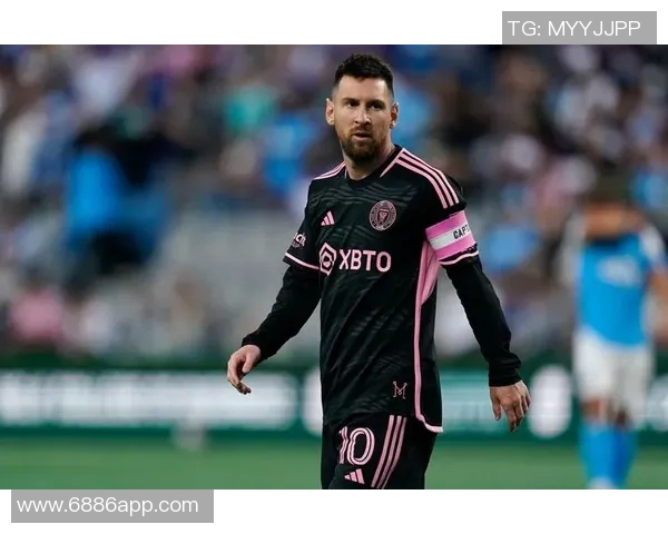 梅西缺席训练一天后今日回归训练中心恢复合练状态良好 梅西缺席训练一天后今日回归训练中心恢复合练状态良好