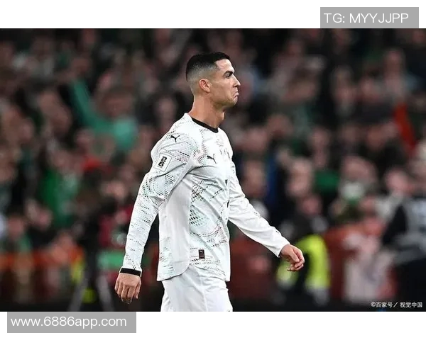 C罗国家队生涯迎来首张红牌40岁依旧闪耀226场143球46助攻成就辉煌